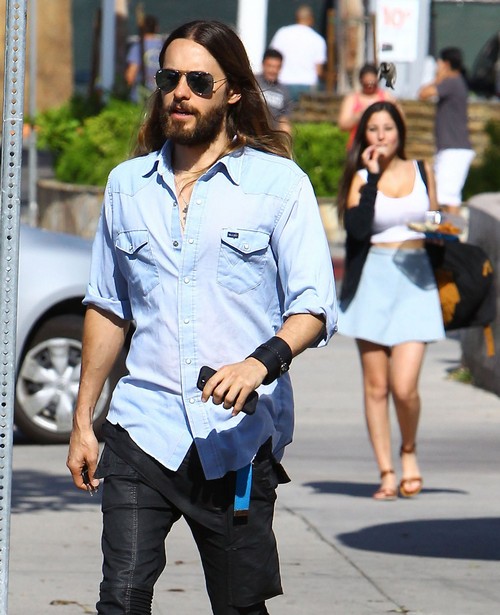 Jared Leto Cheating on Girlfriend Dimphy Janse: Caught on Camera With Mystery Girl (PHOTOS)