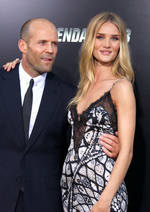 Rosie Huntington-Whiteley Engaged To Jason Statham, Where’s The Engagement Ring?