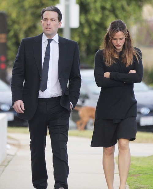 Jennifer Garner Spotted With Mystery Man: Hooking Up with New Guy – Bye Bye Ben Affleck