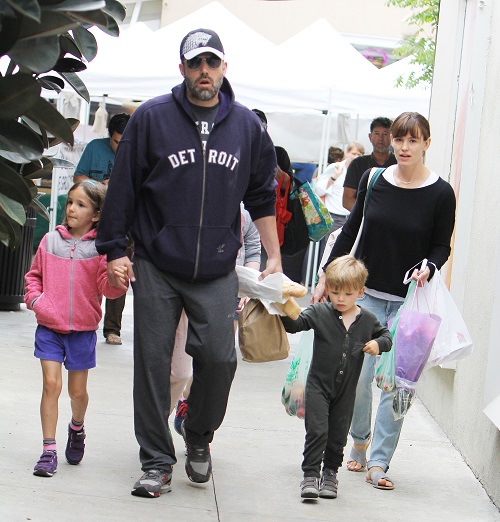 Jennifer Garner Divorce: Ben Affleck’s Relationship Crumbles – Couple Hide Marriage Woes Behind Smiley Facade (PHOTOS)