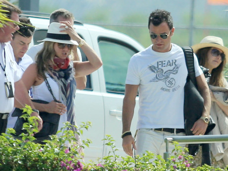 Jennifer Aniston Employs Star Power to Ensure Justin Theroux’s Ex Heidi Bivens Stays OUT of L.A.