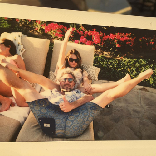 Jessica Simpson Shares Husband Eric Johnson and Mom Tina Simpson’s Cuddly Crotch Vacation Pic!