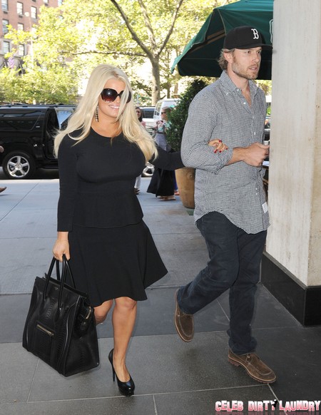 Jessica Simpson Bans Father Joe Simpson From Future Wedding — He’s an Embarrassment!