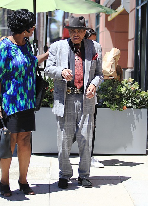 Joe Jackson Enters Medical Facility Accompanied By Katherine Jackson – Michael Jackson’s Father Ill?