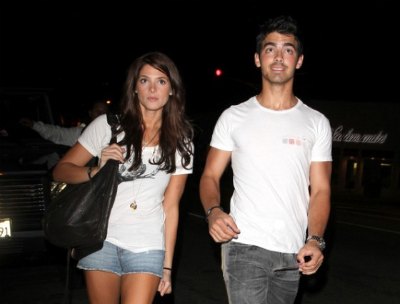 Joe Jonas Almost Arrested Over Knives?