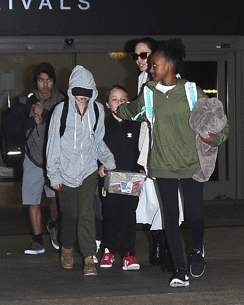 Angelina Jolie Using Kids To Soften Public Image During Messy Brad Pitt Divorce