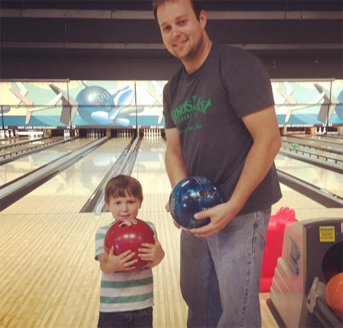 Anna Duggar Hysterical – Josh Duggar Denied Rehab Release – Children Beg Daddy Come Home For Christmas?