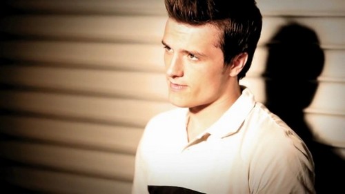 Josh Hutcherson Admits Trying To Hook Up With Jennifer Lawrence