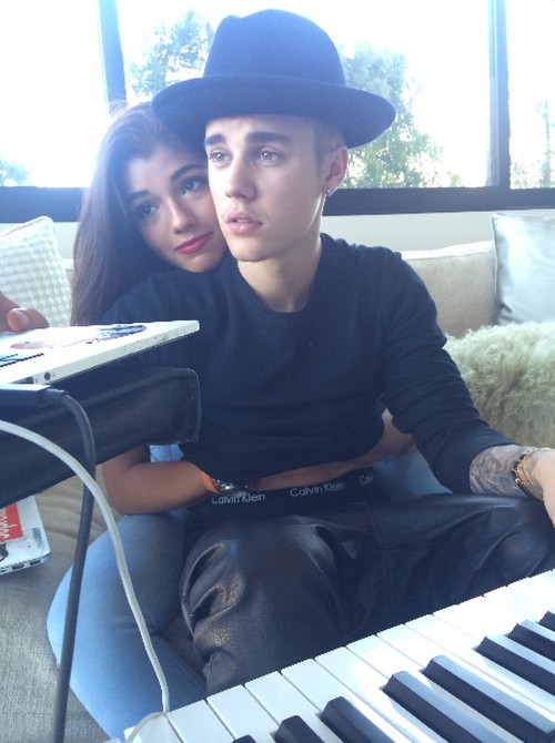 Selena Gomez Furious as Justin Bieber Gets Close To Yovanna Ventura (PHOTOS)