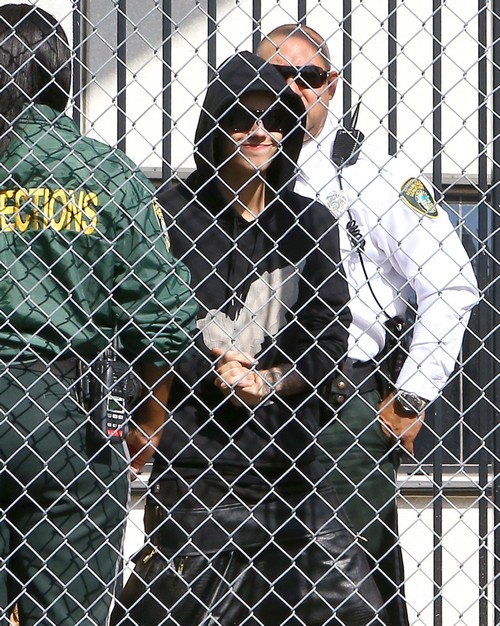 Justin Bieber NOT Addicted To Sizzurp: Tests Negative for Opiates After DUI Arrest