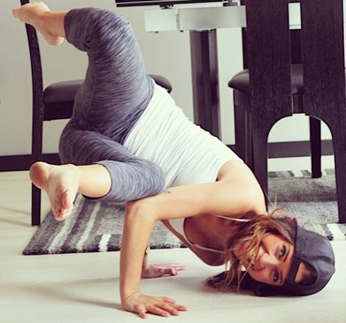 Kaitlyn Bristowe Net Worth: The Bachelorette 2015 Paid Less Than Previous Bachelorettes Because She Didn’t Follow The Rules?