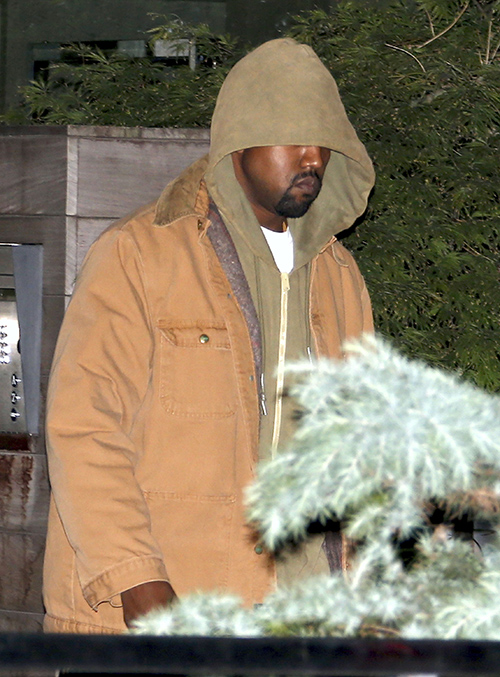 Kim Kardashian Divorce: Kanye West Blames Kris Jenner And Kardashians’ Drama For Mental Breakdown