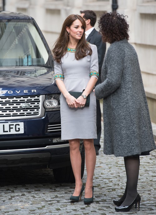 Kate Middleton Secret Shopping: Christmas Plans With Carole and Pippa Middleton Undermine Royal Family?