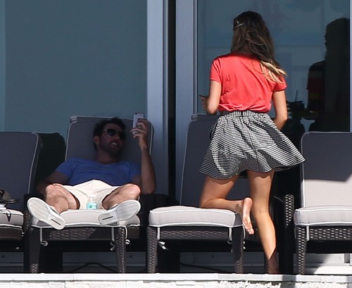 Kate Upton Marilyn Monroe Moment After Gust of Wind