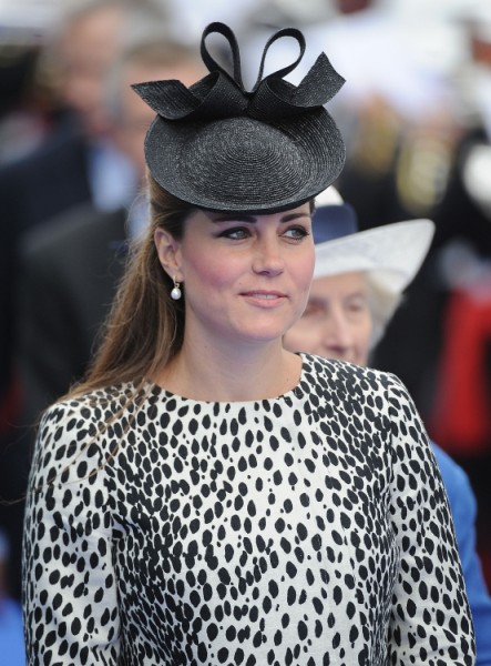 Kate Middleton Warned To Keep Royal Baby Away From Her Parents’ Home