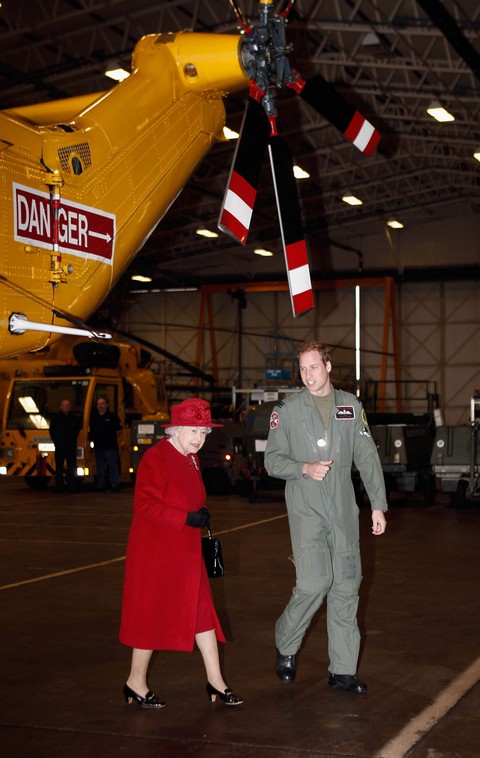 Kate Middleton Miscarriage Risk Due To Stress Over Prince William’s Safety, Will He Choose Dangerous Job Over Baby?