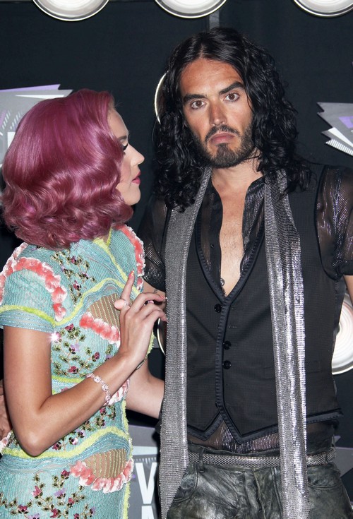 Katy Perry Despises Russell Brand Since Text Message Divorce: Plans Music to Slam Ex-Husband