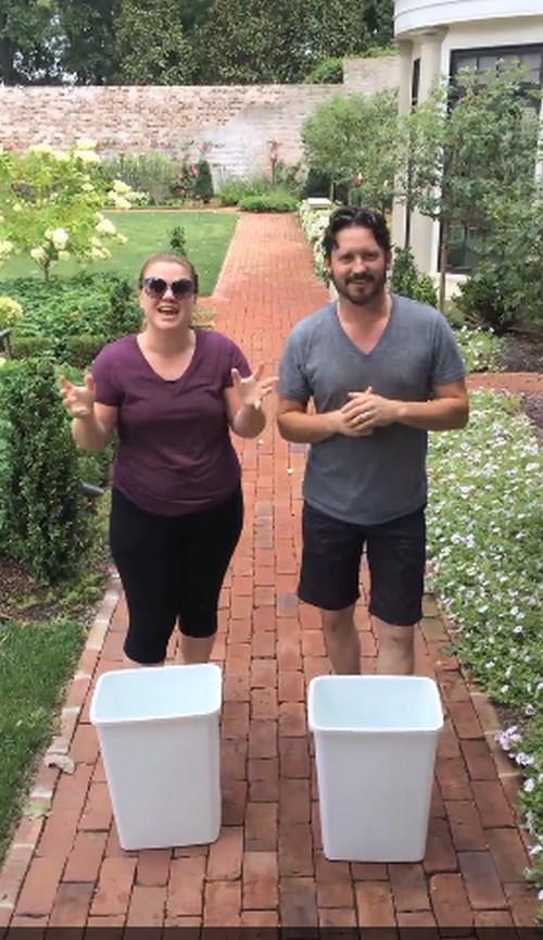 Kelly Clarkson Divorce Looms After Brandon Blackstock Cheating and Body Shaming Issues (PHOTO)