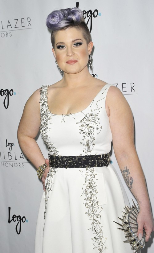 Kelly Osbourne Calls Latinos ‘Toilet Cleaners’ On The View While Discussing Donald Trump – Racist Hypocrite!