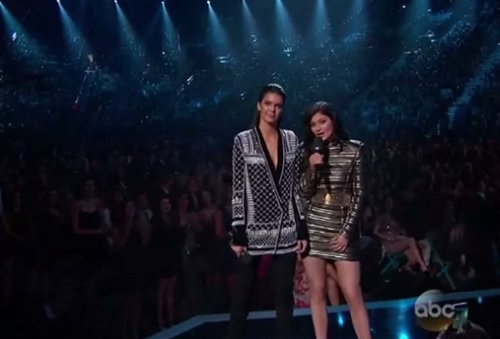 Kendall Jenner And Kylie Jenner Booed At 2015 Billboard Music Awards, Kanye West Censored For Full Minute!