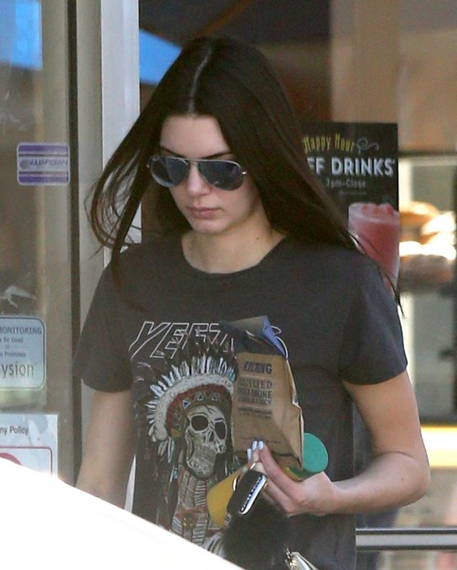 Harry Styles And Kendall Jenner Break Up After Just Three Months – Blame Distance And “Work Commitments”