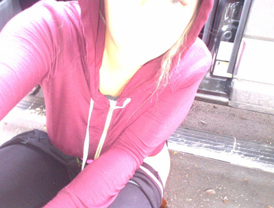 Ke$ha Tweets A Photo Of Herself Peeing On A Street