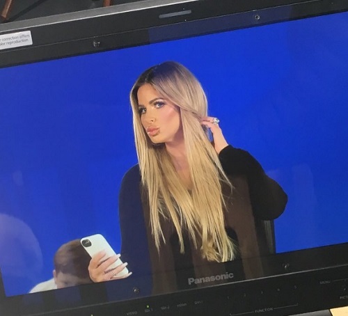 Kim Zolciak Shades Kenya Moore: Says RHOA Co-Star Wants Her Husband, Family, And Life