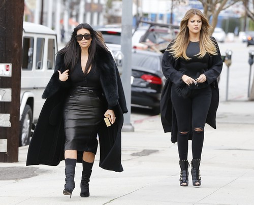 Kim Kardashian Divorce: Kanye West Ignored as Kim Living the Single Life Already (NEW PHOTOS)