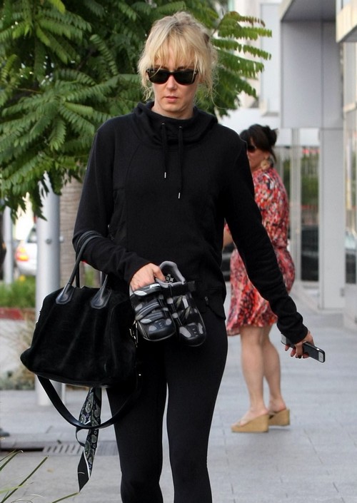 Scott Disick Caught Cheating With Kimberly Stewart: Hooking Up With Kourtney Kardashian’s BFF?