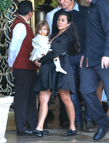 Kris Jenner Encouraging Alcoholic Scott Disick To Drink Behind Kourtney Kardashian’s Back So He Will Boost KUWTK Ratings!