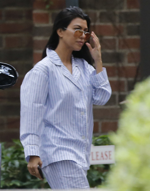 Kourtney Kardashian Furious Over Kris Jenner Phone Calls To Scott Disick: Betrayed By Momager