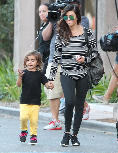 Kourtney Kardashian And Scott Disick Favor Mason and Ignore Penelope (PHOTOS)