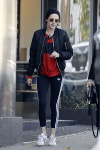 Kristen Stewart’s ‘Come Swim’ Film Inspired By Real Life Robert Pattinson Romance: Misses Her Twilight Ex?
