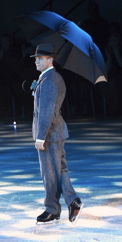 Stars On Ice Creates Magic While Saying Farewell to Kurt Browning (Video)