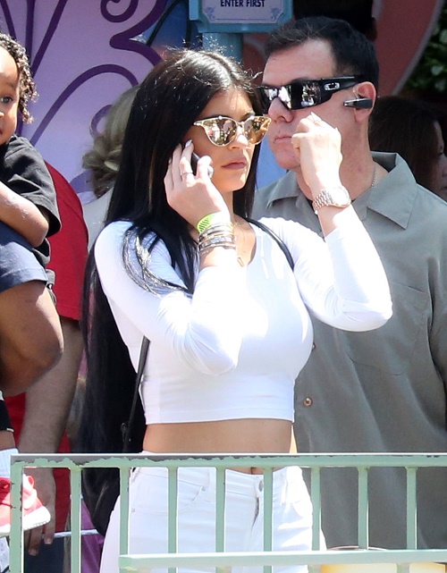 Kendall Jenner, Selena Gomez Feud: Kylie Jenner Informs Selena They Can’t Be Friends Anymore, Takes Sister Kendall’s Side
