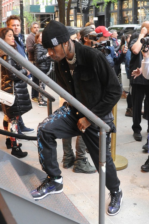 Travis Scott Arrested: Kylie Jenner Can’t Catch A Break With Men