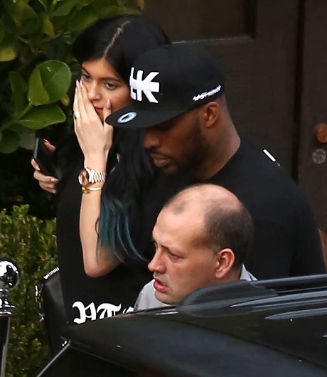 Kylie Jenner & Tyga Dating: Romantic Paris Trip – Kylie Wants To Marry Tyga, Play Step-Mom To His Son!