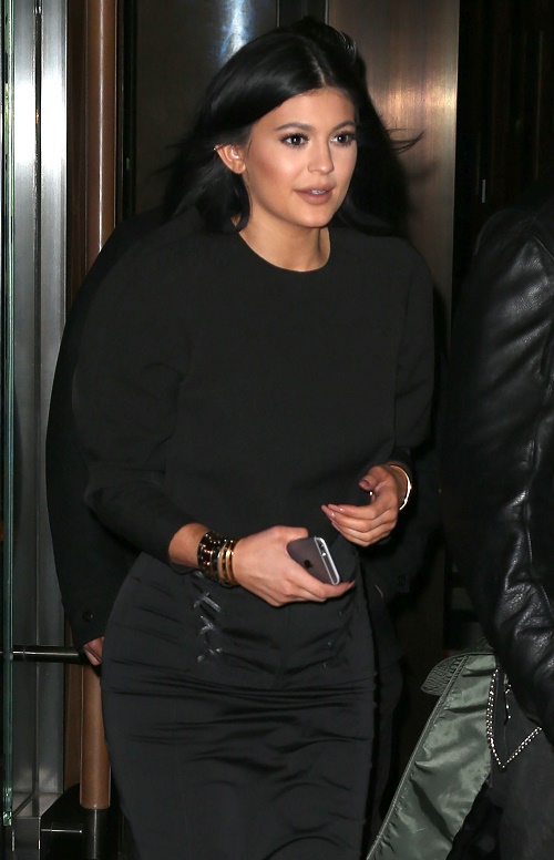 Kylie Jenner, Tyga Dating: Teacher Called Child Protective Services, Kris Jenner’s Parenting Skills Being Questioned?