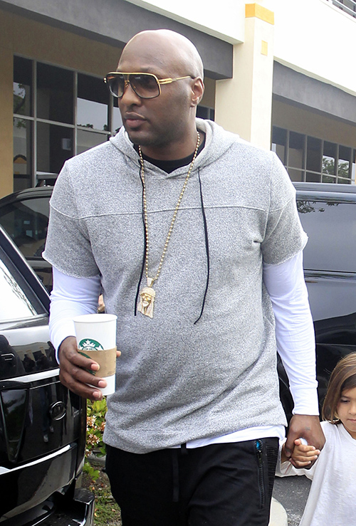 Lamar Odom Drunk, Removed From Recent Flight After Vomiting On Himself: Boozing Too Hard, Life Spins Out Of Control Again?