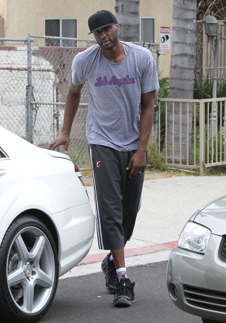 Lamar Odom’s Cocaine Crisis: Clippers Take Re-Signing Deal off the Table, Lamar Gears up for Rehab!