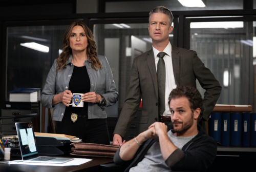 Law & Order SVU Premiere Recap 10/03/24: Season 26 Episode 1 “Fractured”