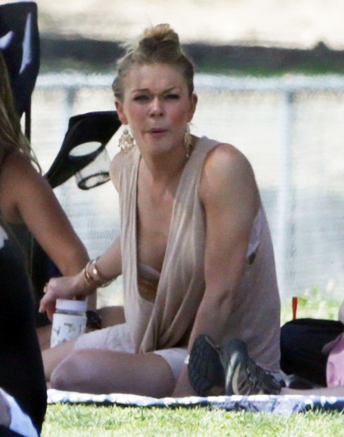 LeAnn Rimes and Eddie Cibrian Spotted At Sons’ Baseball Game In Calabasas (PHOTOS)