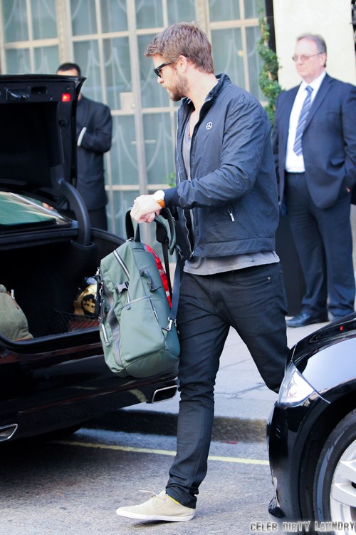 Miley Cyrus Officialy Breaks Up With Liam Hemsworth – Unfollows Liam On Twitter – Engagement Over!!