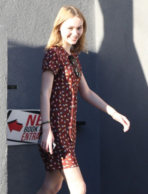 Lily-Rose Depp Struggles to Navigate Growing Up With Selfish Parents Johnny Depp and Vanessa Paradis (PHOTOS)