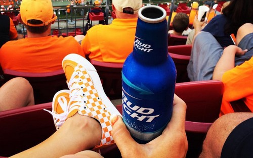 Teen Mom OG Maci Bookout Caught Drinking Beer Pregnant, Covers Up With More Lies – Fans Aren’t Buying It!