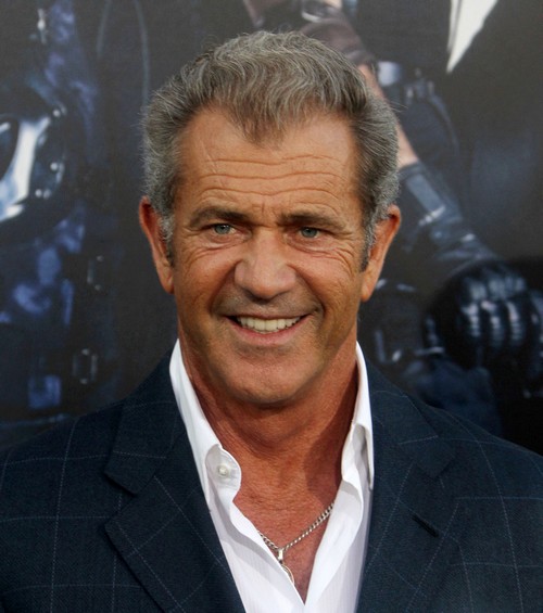 Mel Gibson Getting Plastic Surgery Face Lift To Score Movie Roles and Ladies – Tired of Being Mistaken As Daughter’s Grandpa?