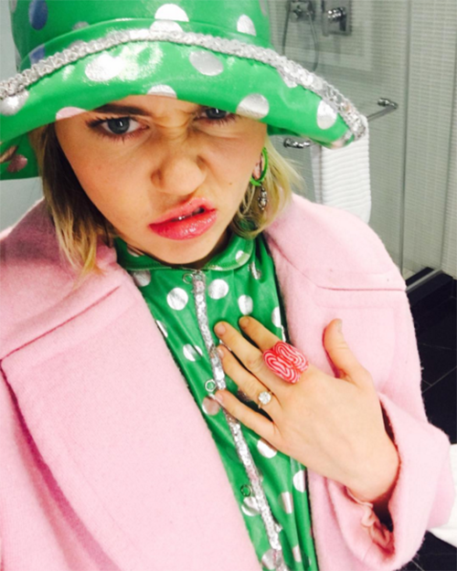 Miley Cyrus Engaged Again: Pregnant by Liam Hemsworth?