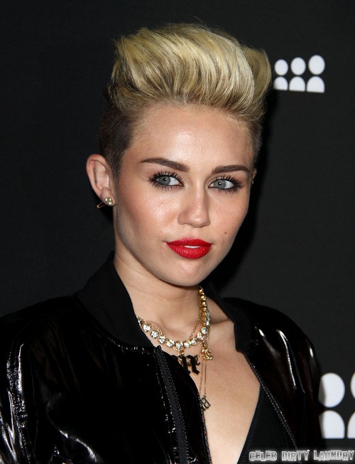 Miley Cyrus BUTT Tattoo – Gone Completely Wild? (PHOTOS)