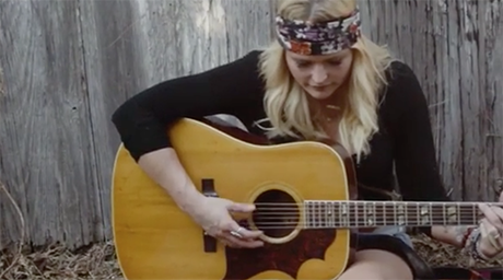 Gwen Stefani Confronting Miranda Lambert: Wants Miranda To Stop Slamming Blake Shelton Over Their Divorce