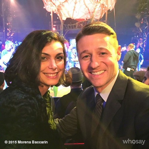 Gotham’s Ben McKenzie and Morena Baccarin Dating, Romance Between James Gordon and Leslie Thompson is REAL!
